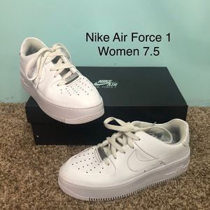 Nike Air Force 1